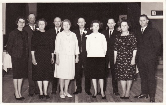 Left to right: The children of John William And Florence Baxter

Kitty May, Percy, Edith, William Owen, Dorothy, Herbert James, Vera Maud, Leonard, Joyce, and George.

(Image by Christine Chambers, daughter of Kitty)